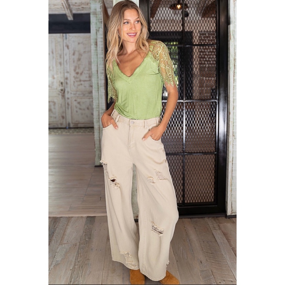 POL Lime Green V Neck Lace Sleeve Rayon Jersey Tee - Picture 3 of 8